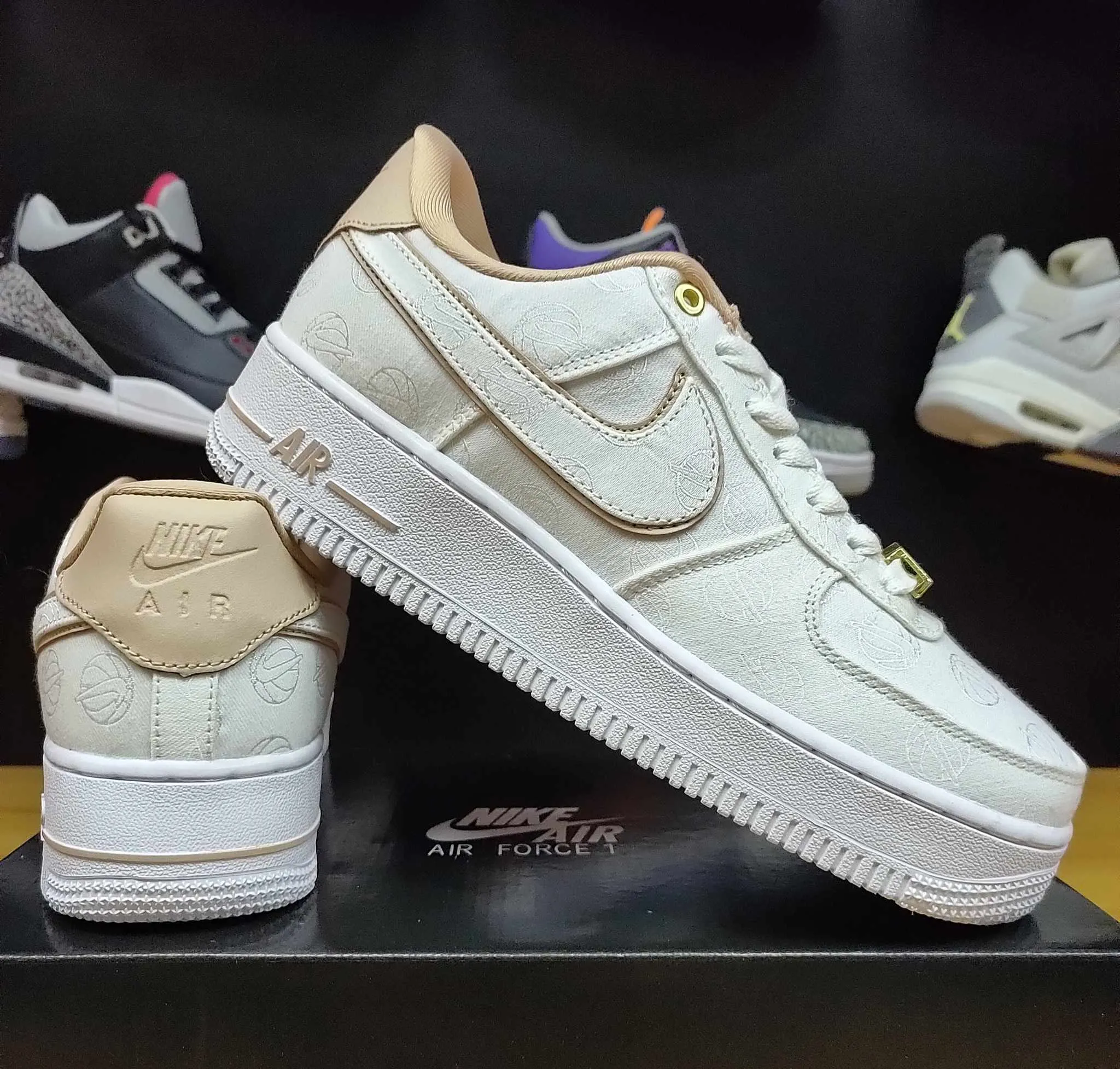 AF1 "07 Lux White"