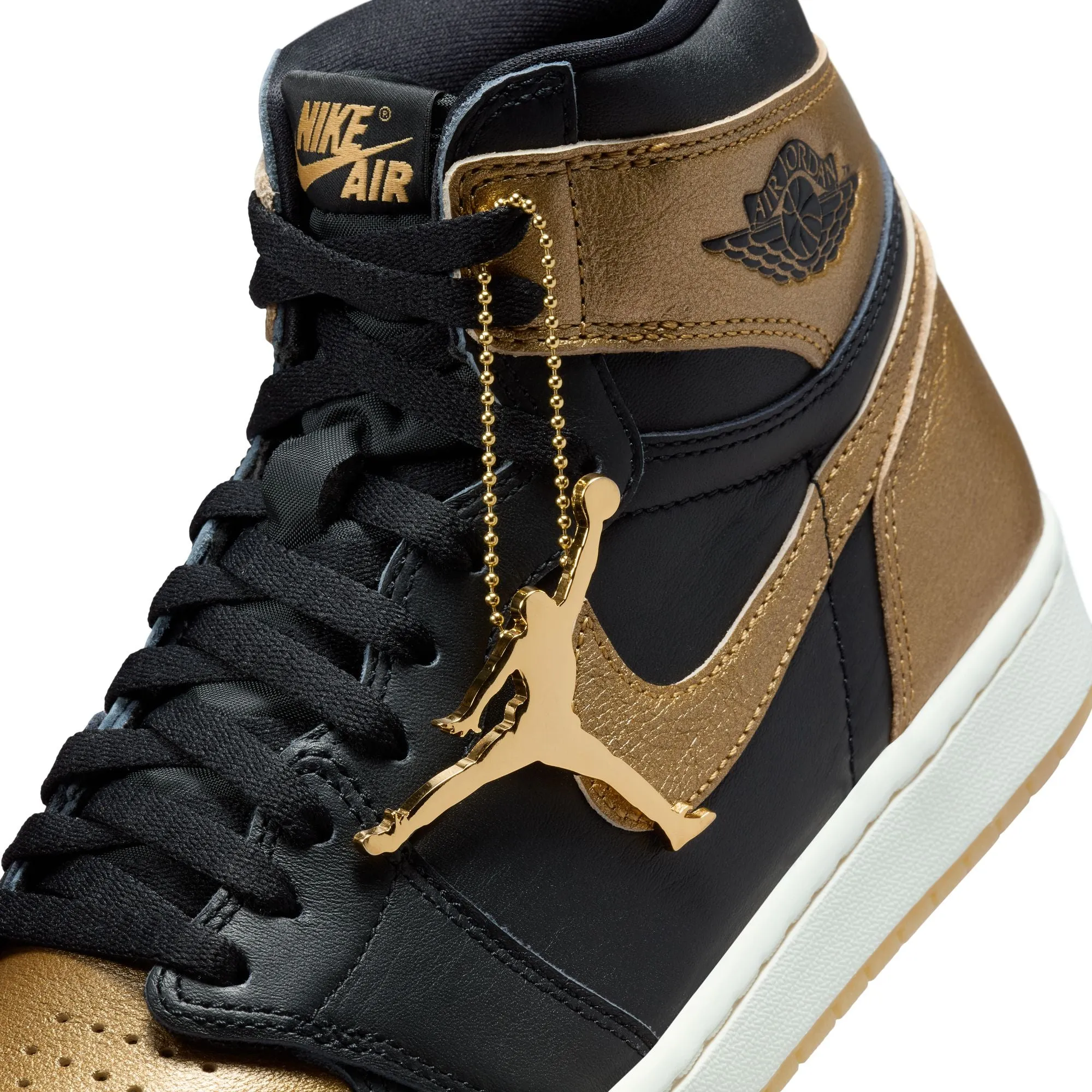 Air Jordan 1 Retro High OG 'Black and Gold'