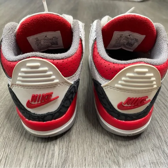 Air Jordan 3 Retro (TD) Fire Red Toddler Size 8c DM0968-160 Boys Shoes‎ Sneakers