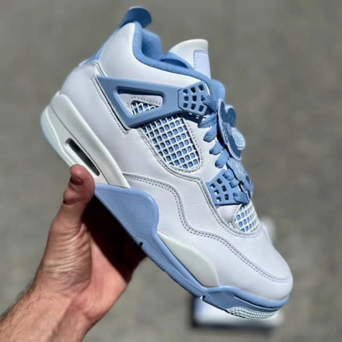 Air Jordan 4 Retro Aluminium / Forget Me Not lateral