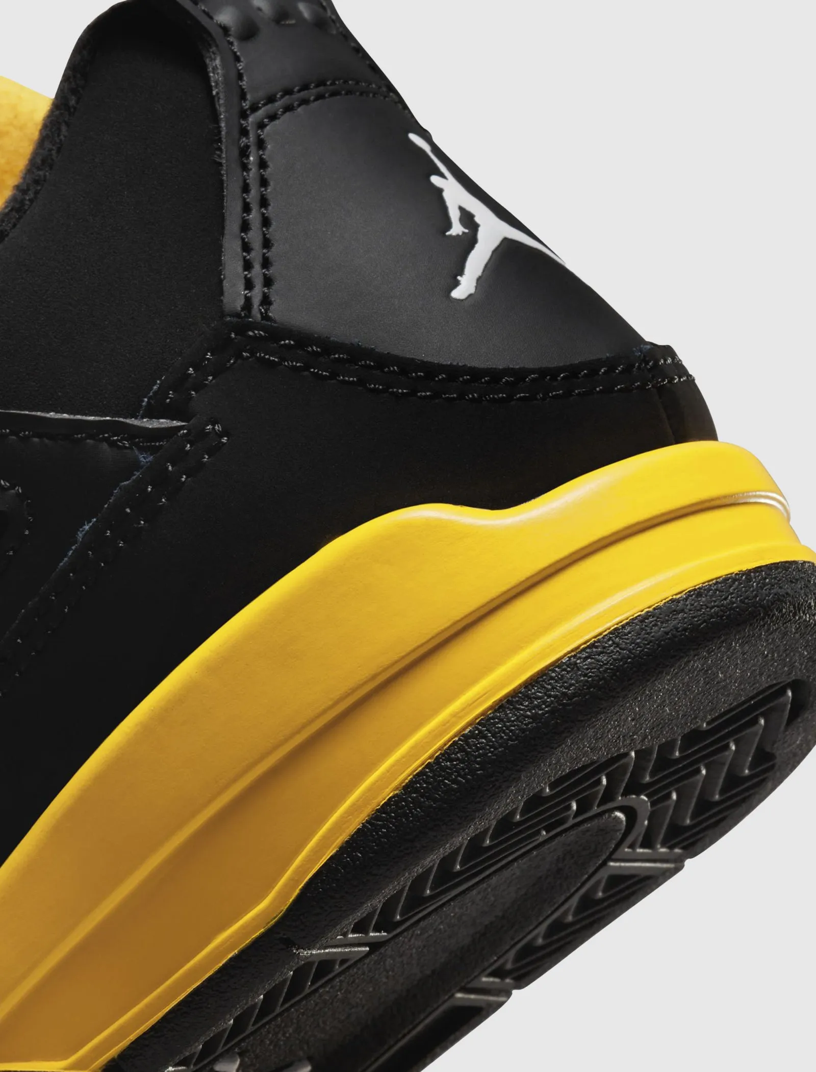 AIR JORDAN 4 RETRO "THUNDER" PS