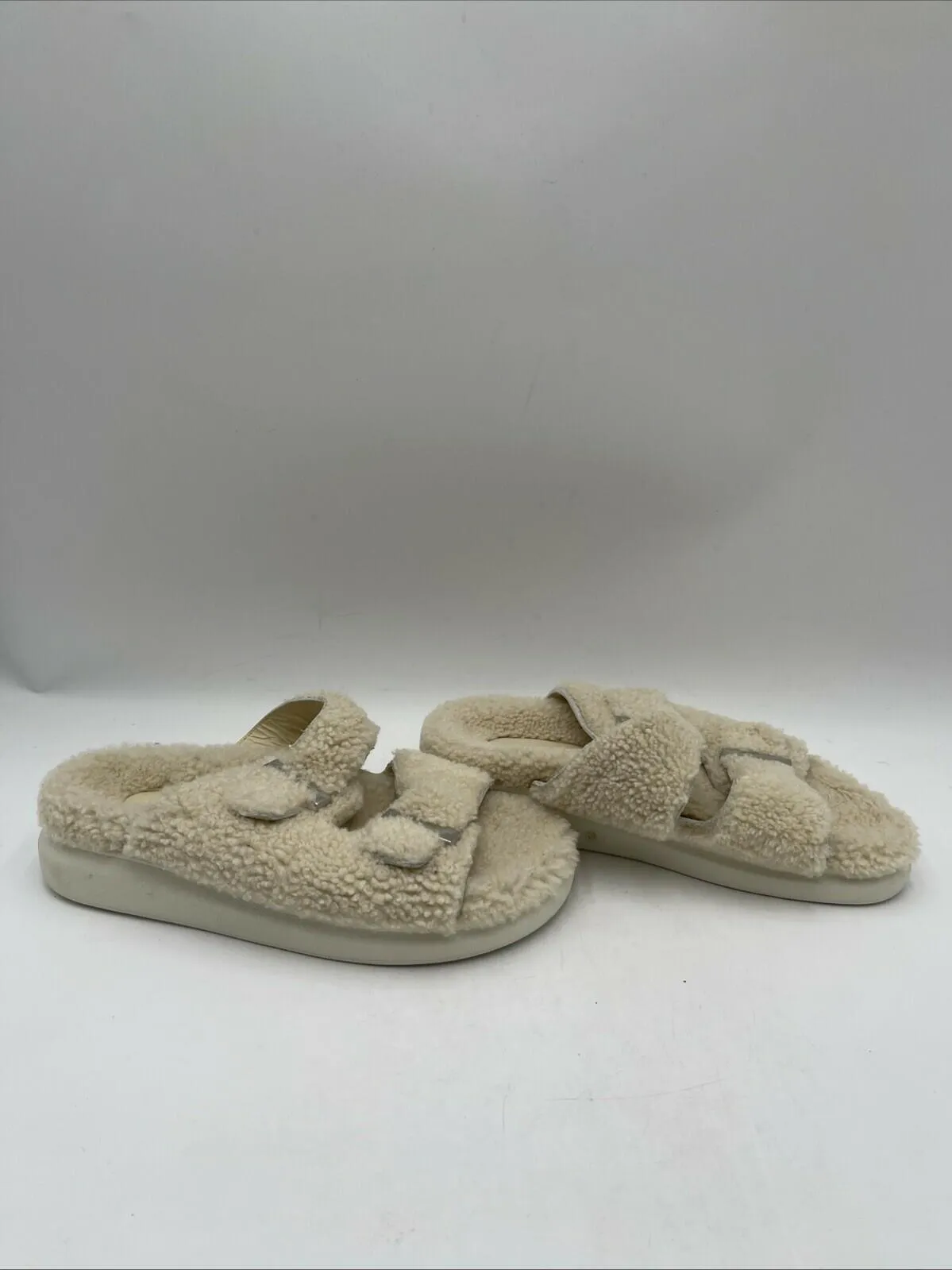 Alexander Mcqueen Women's Shearling Slide Sandals White Size 38 - Very Good