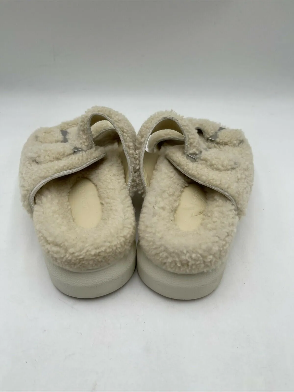 Alexander Mcqueen Women's Shearling Slide Sandals White Size 38 - Very Good
