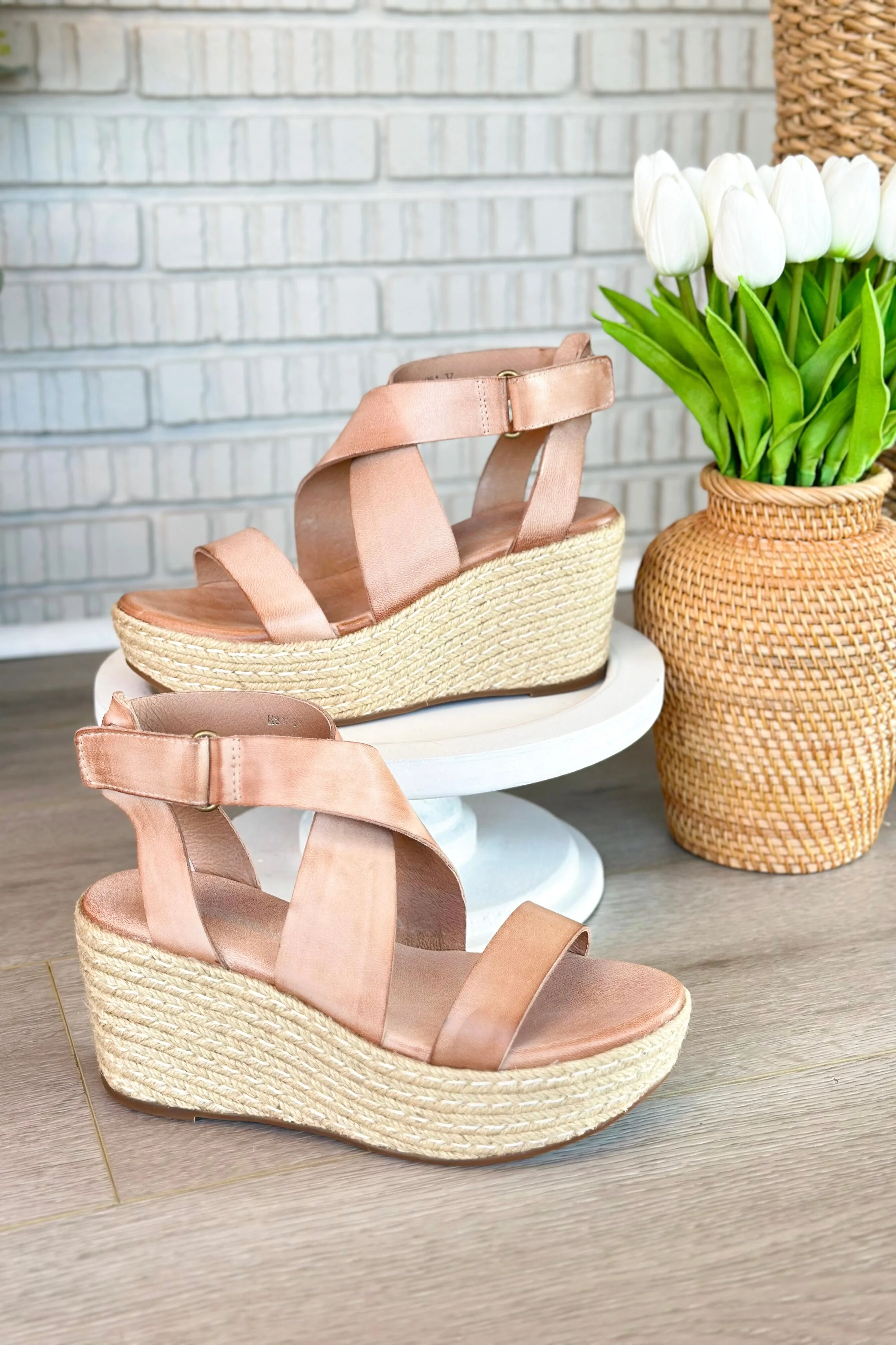 Antelope Hadley Make Up  Leather Strappy Wedge