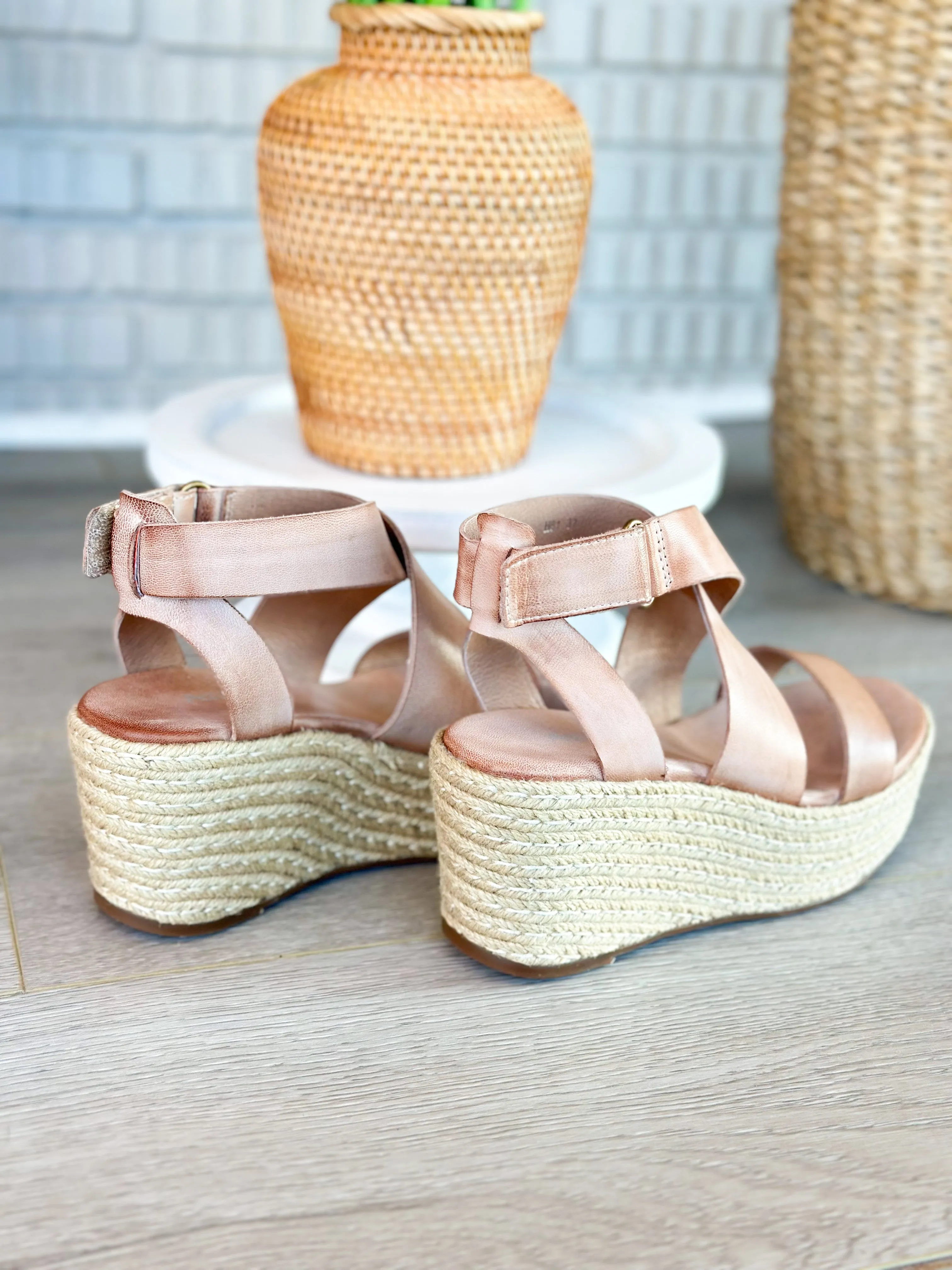 Antelope Hadley Make Up  Leather Strappy Wedge