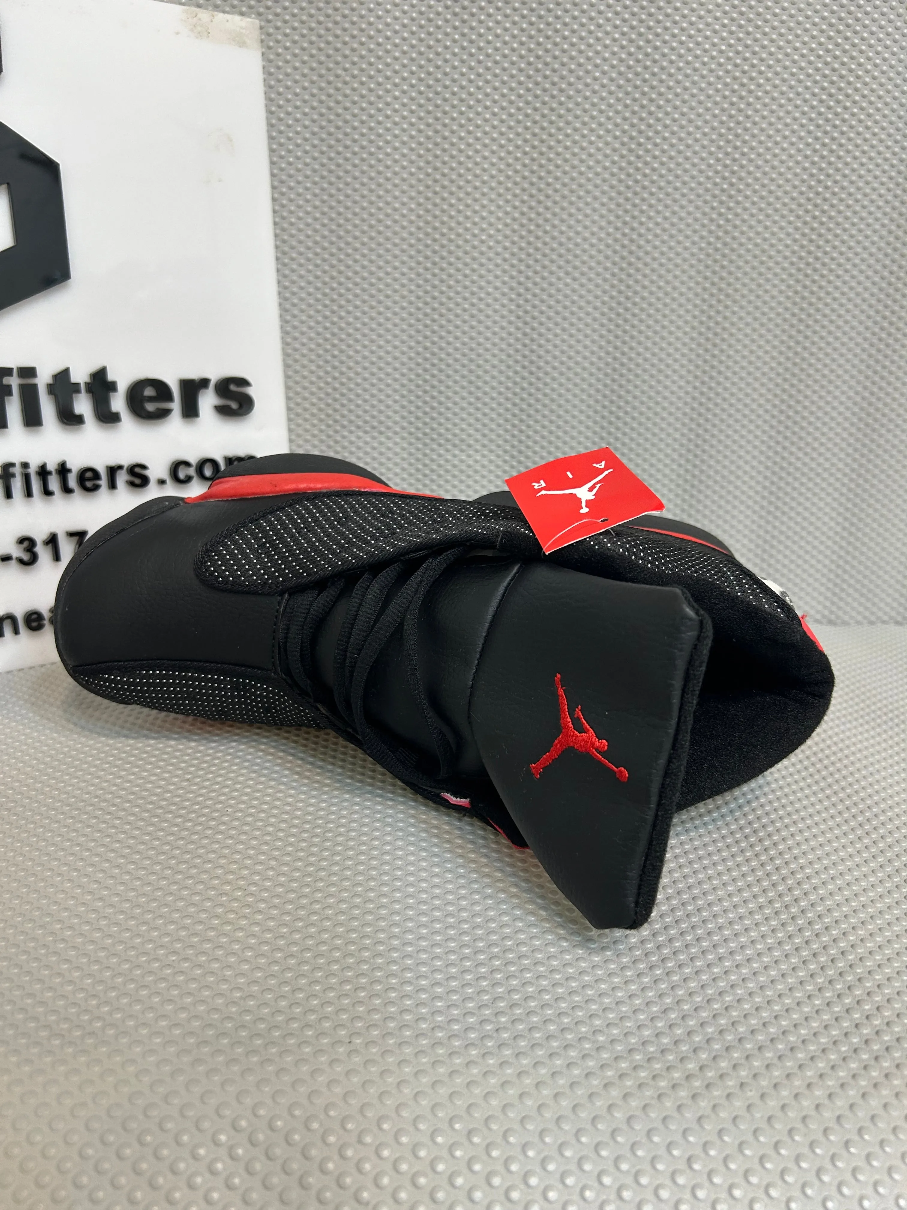 AR JDN 13 - Retro Gym - Black Red
