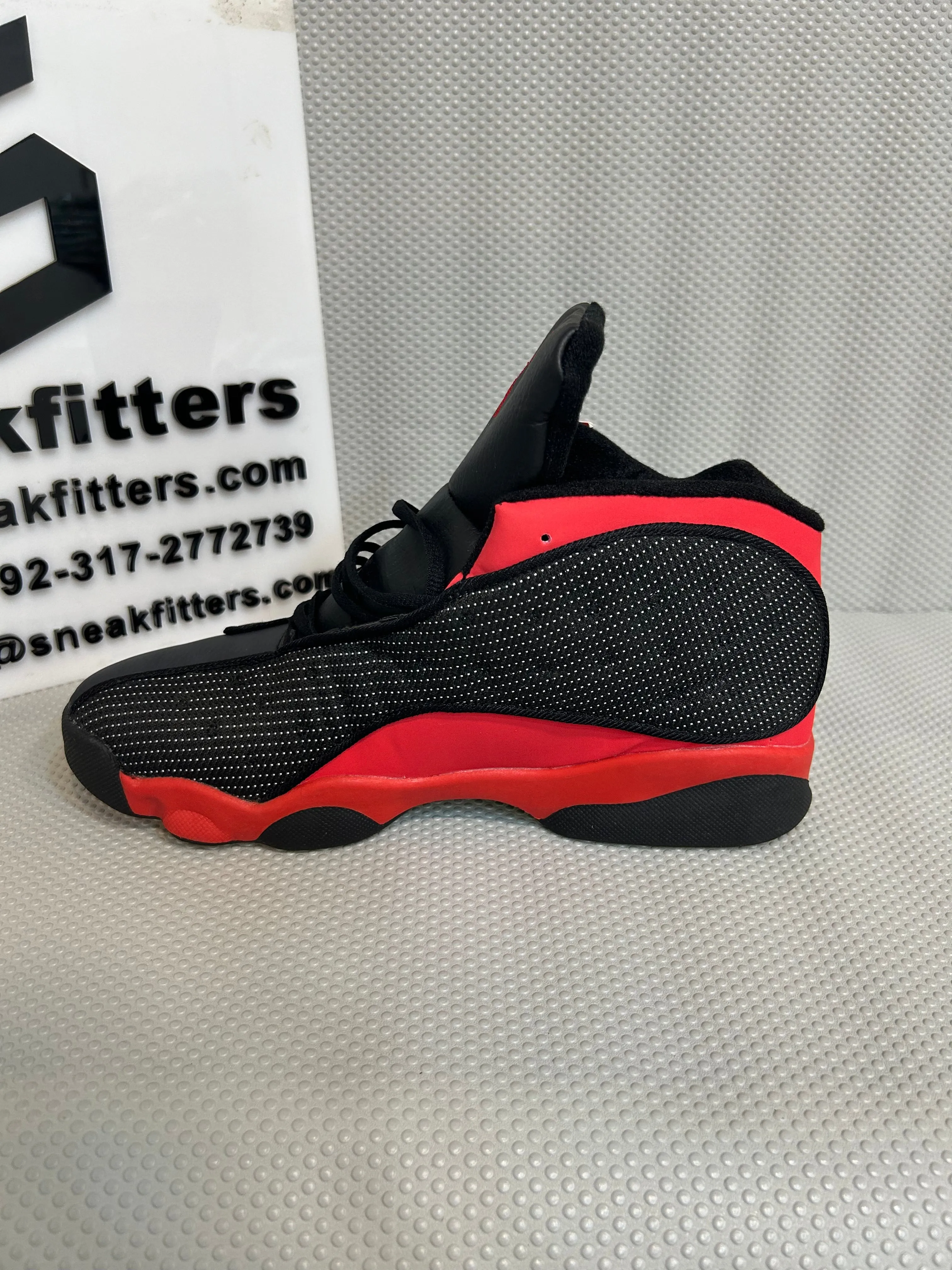 AR JDN 13 - Retro Gym - Black Red