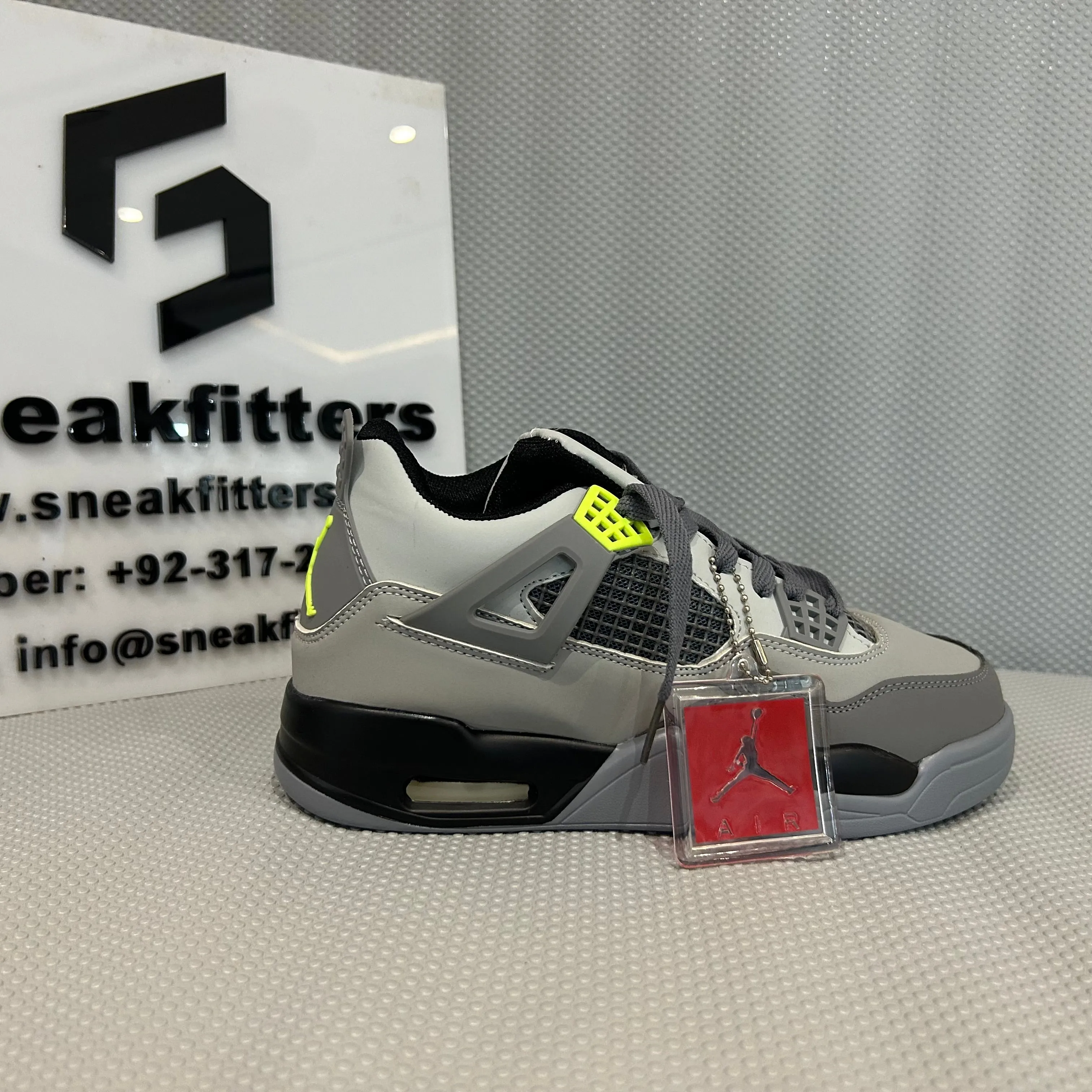 AR JDN 4 - Retro -   Grey with Green