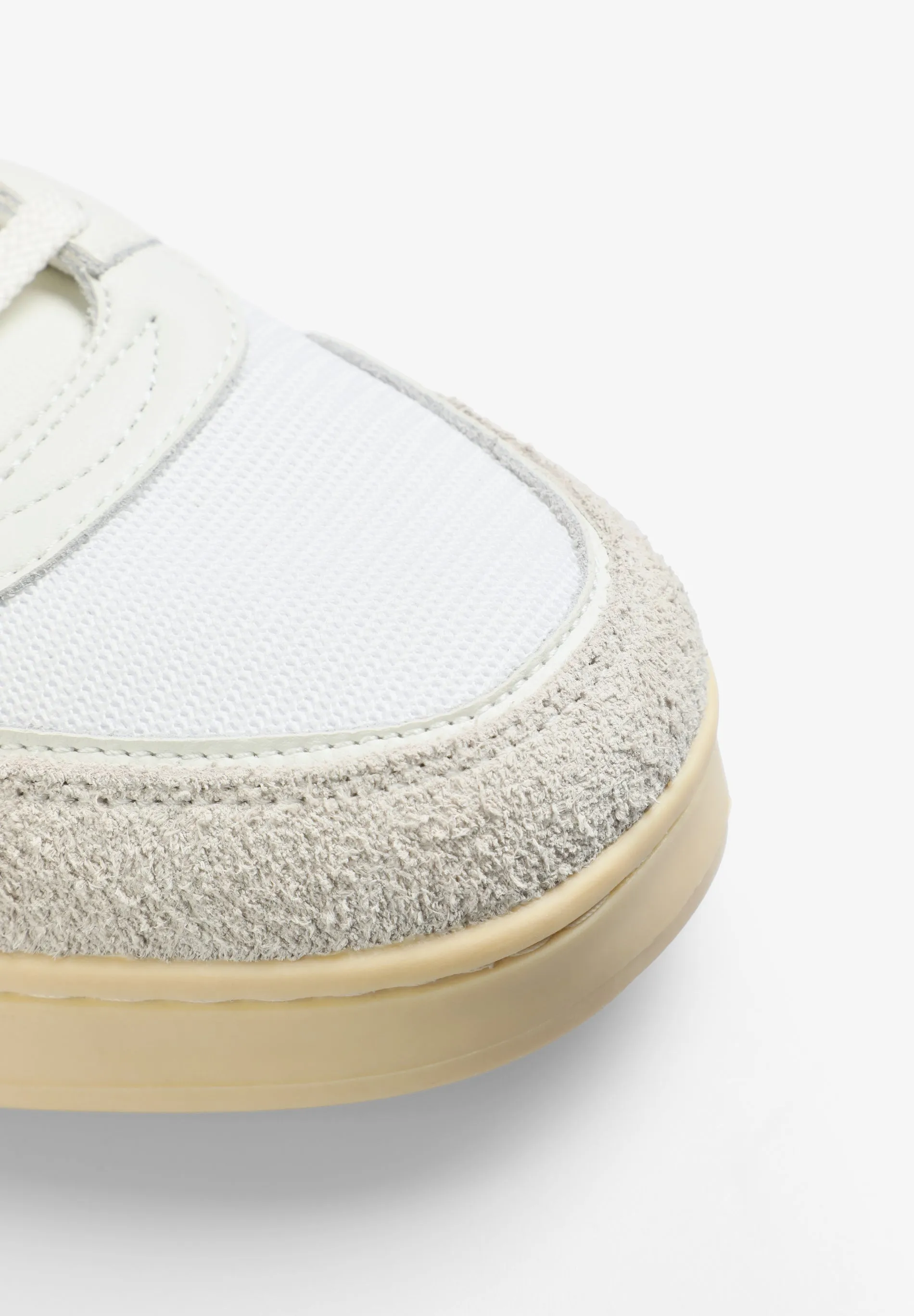 CONTRAST SNEAKERS