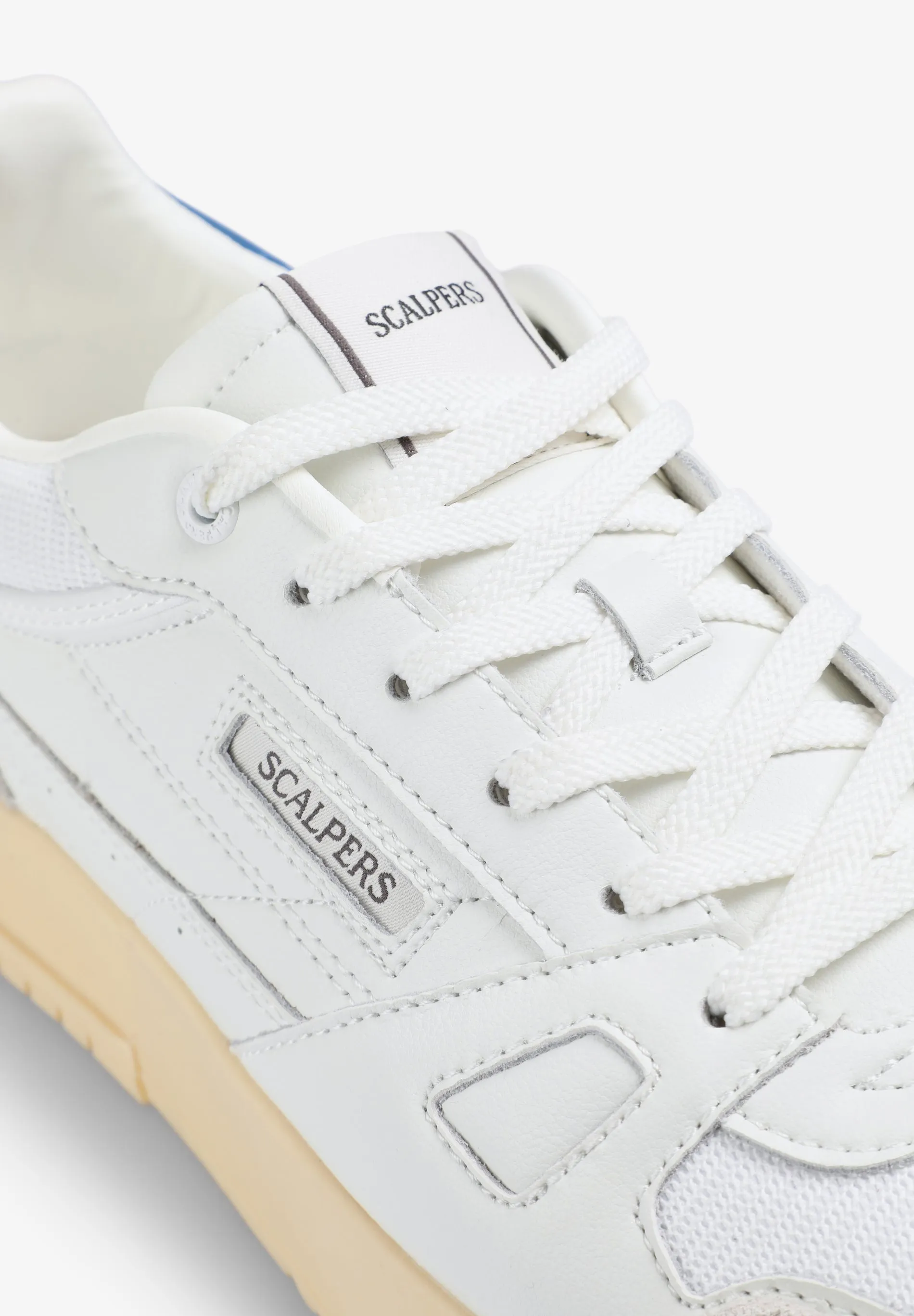 CONTRAST SNEAKERS