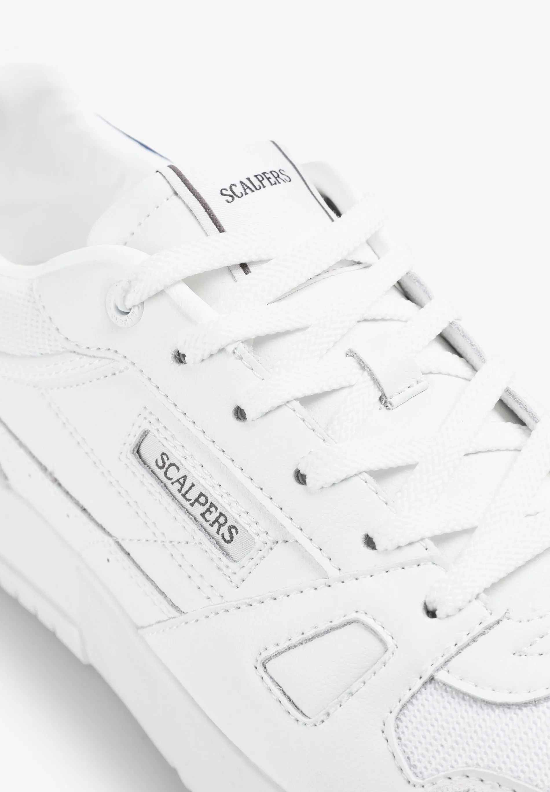 CONTRAST SNEAKERS