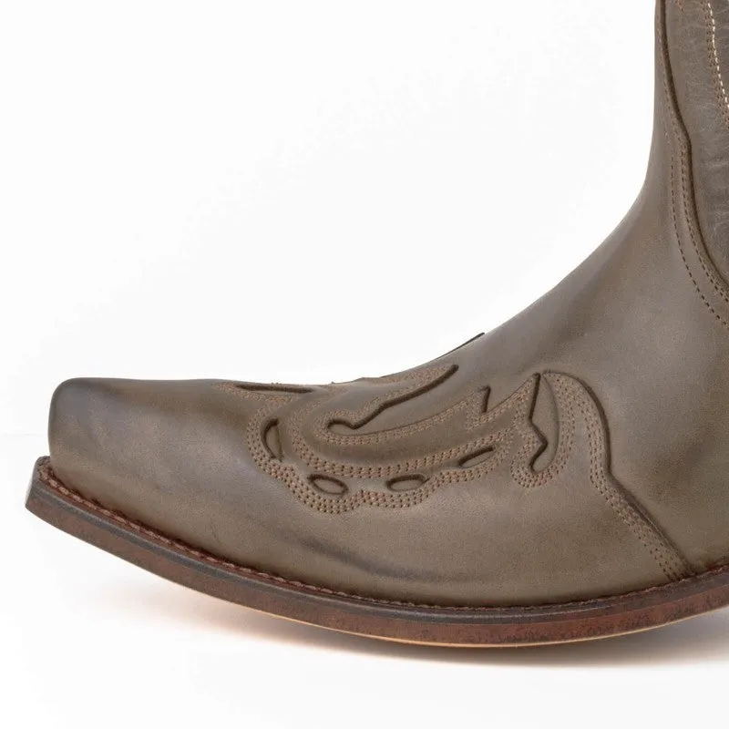 Cowboy Boots for Women and Men Handcrafted Brown Leather 17 Texanas