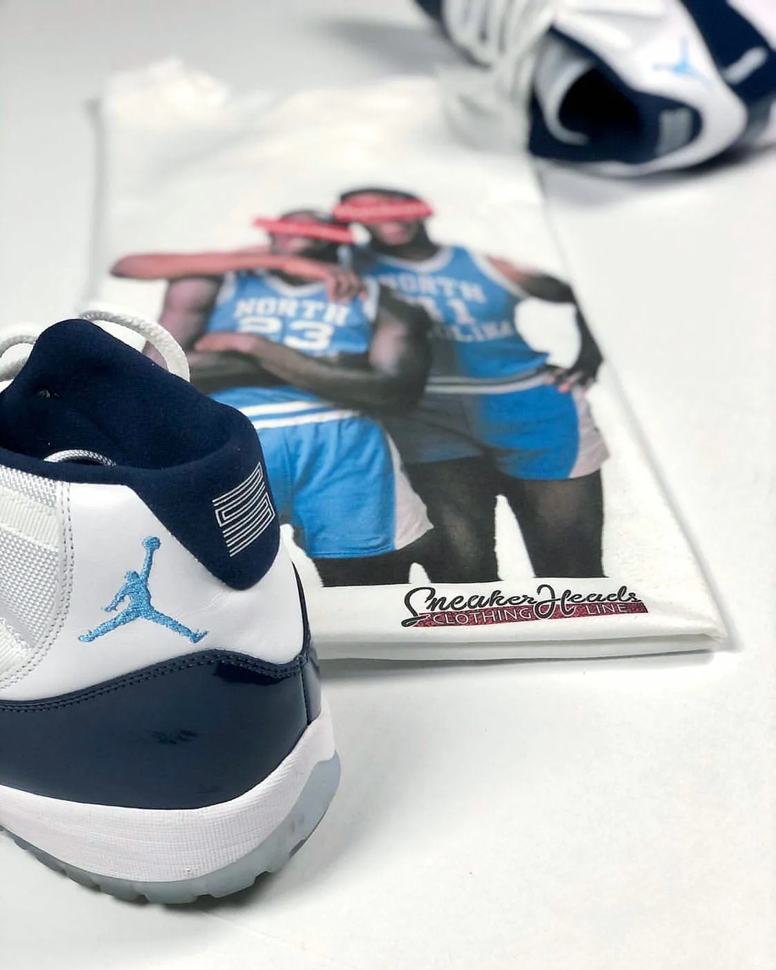 Exclusive "SNEAKERHEAD vs HYPEBEAST (UNC)" LE Shirt