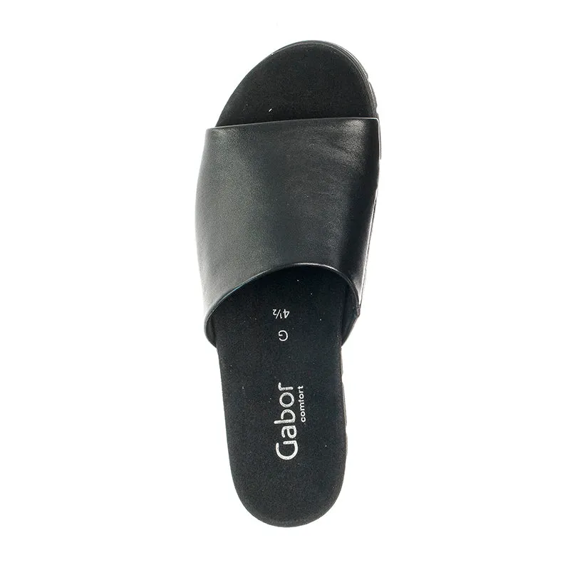 G42.880 - BLACK LEATHER