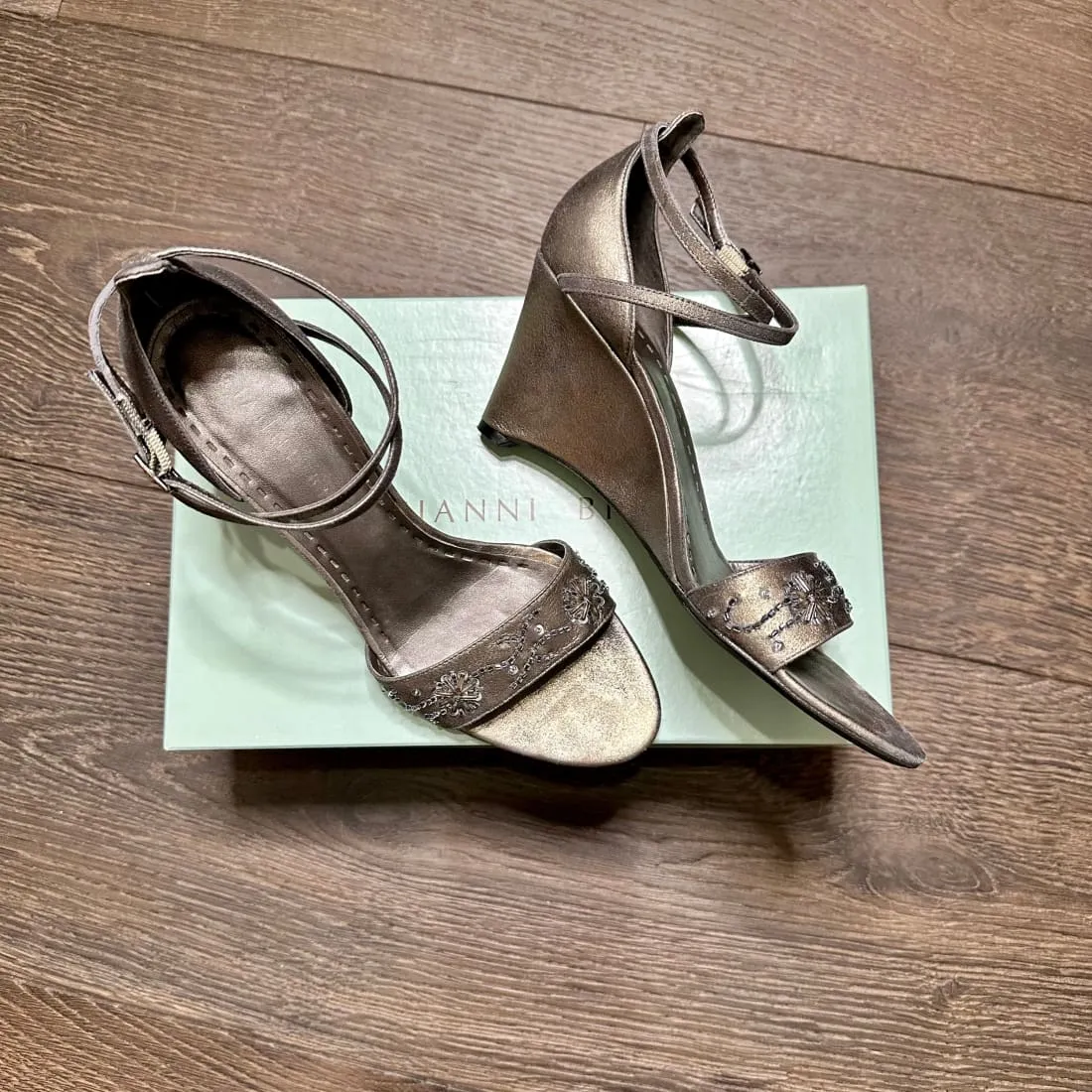 Gianni Bini Ankle Strap Embellished Pewter Wedge Sandals Pre-owned 8.5M