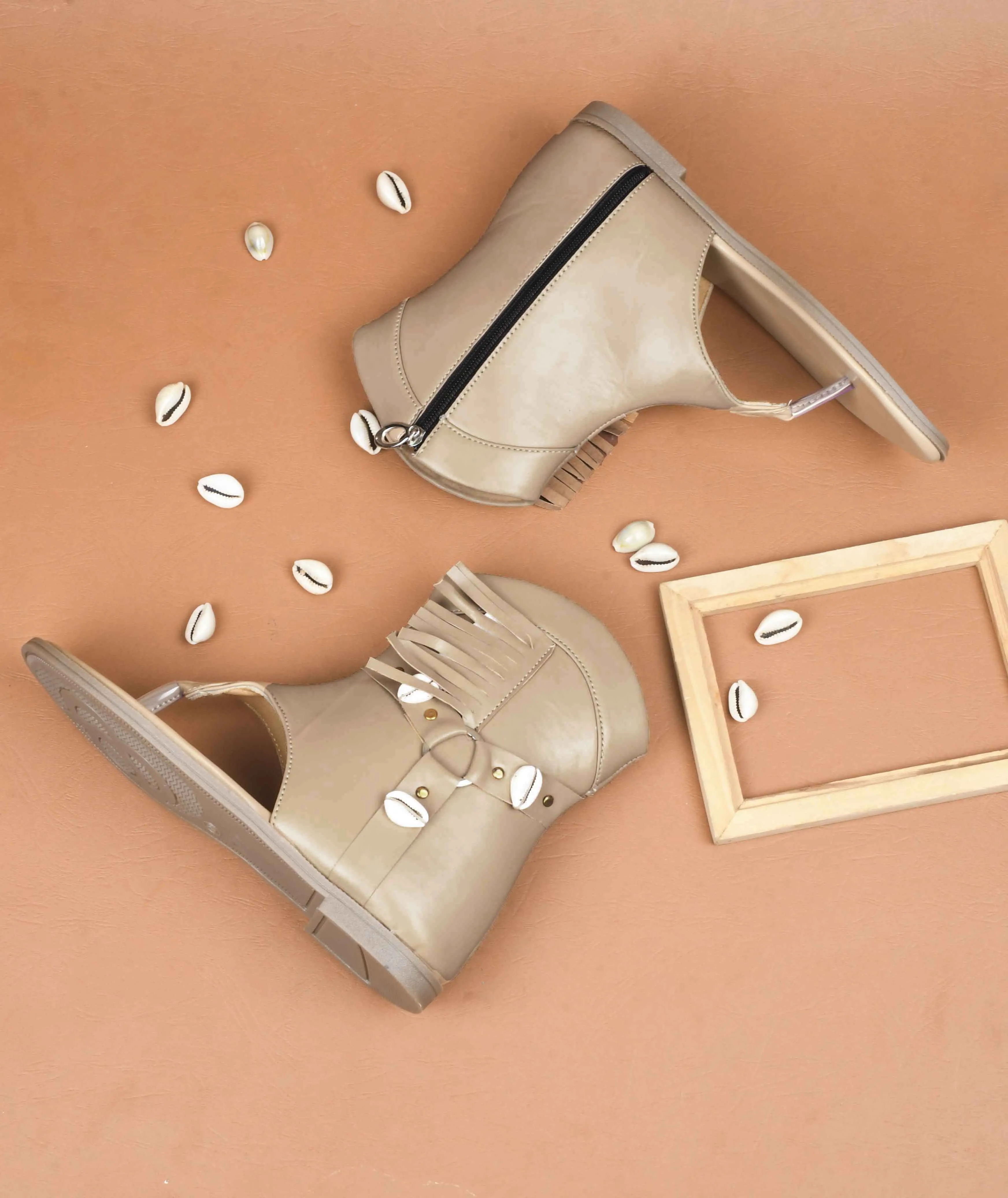 Gladiators with Synthetic upper