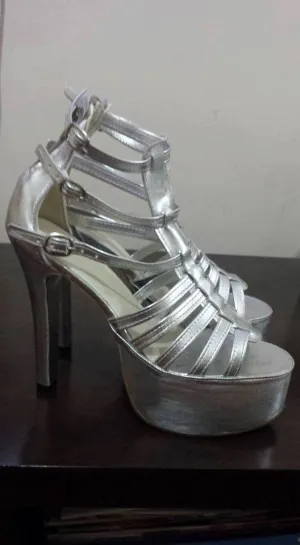 Half Gladiators 3 Buckles Sandals - Size 39