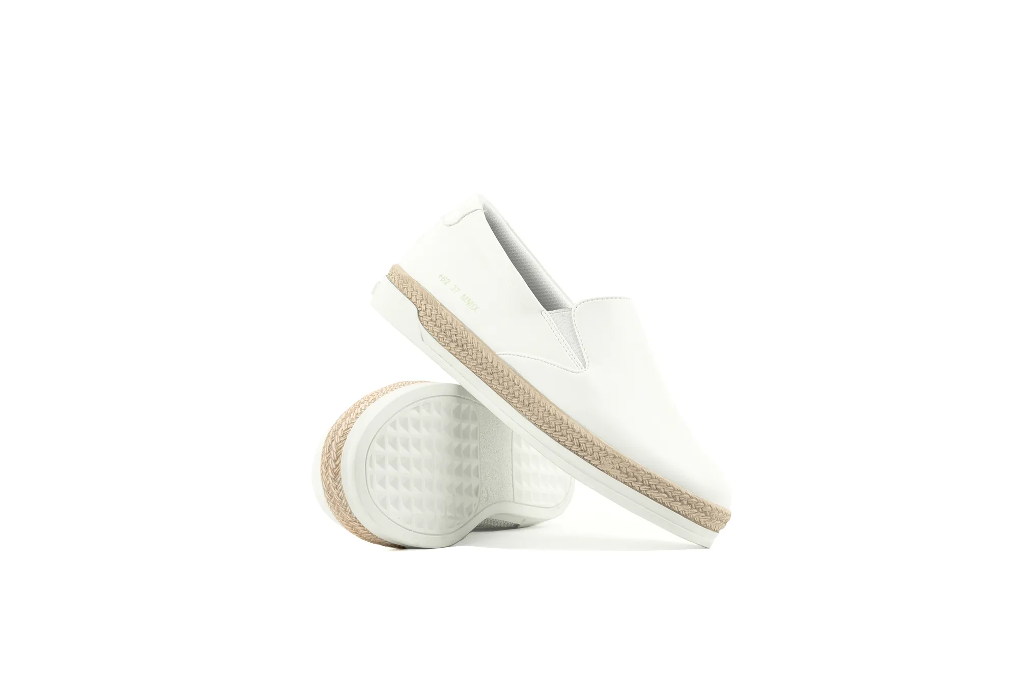 LAB-02 | TRIPLE WHITE | WOMEN