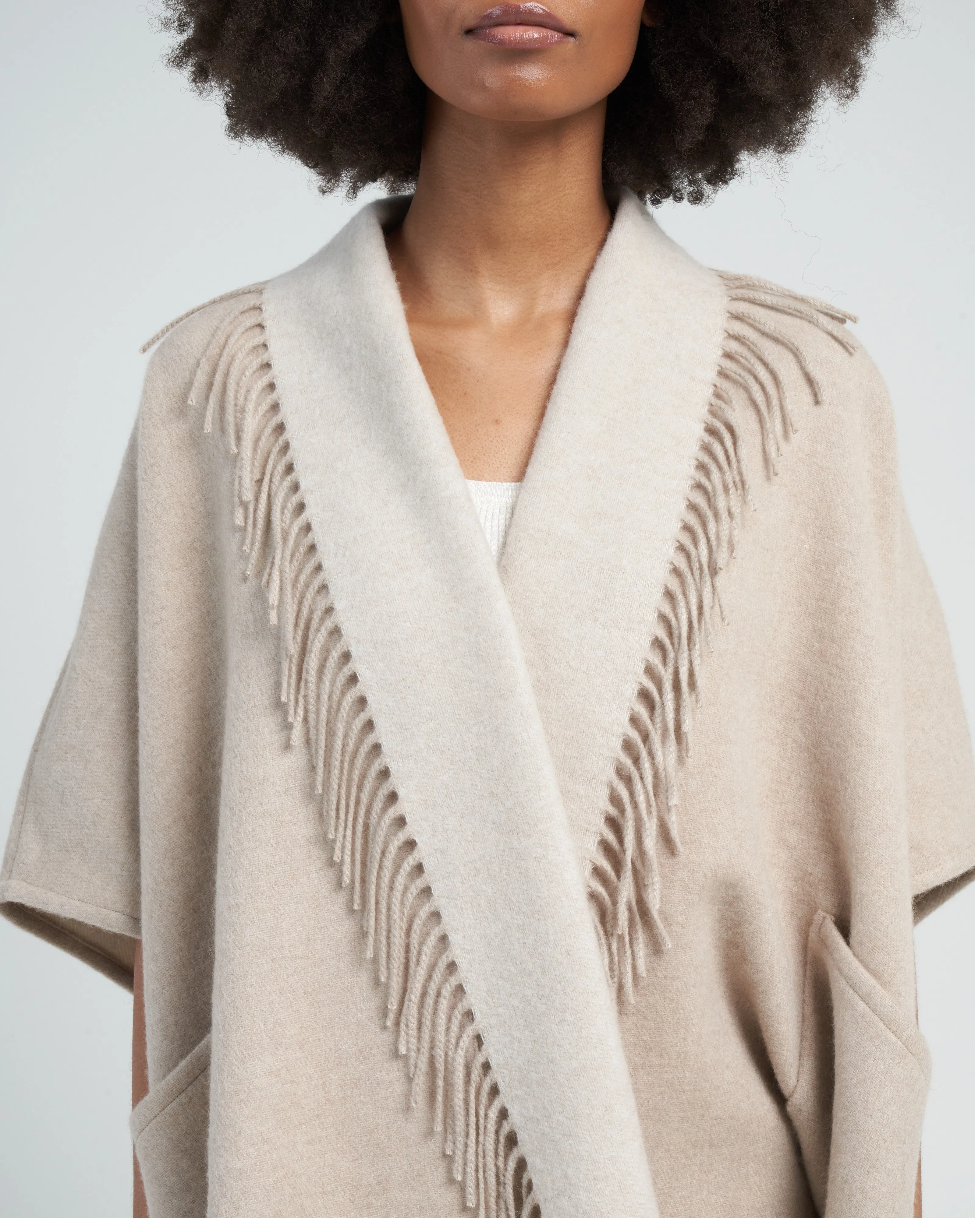 ledor poncho with fringe - beige