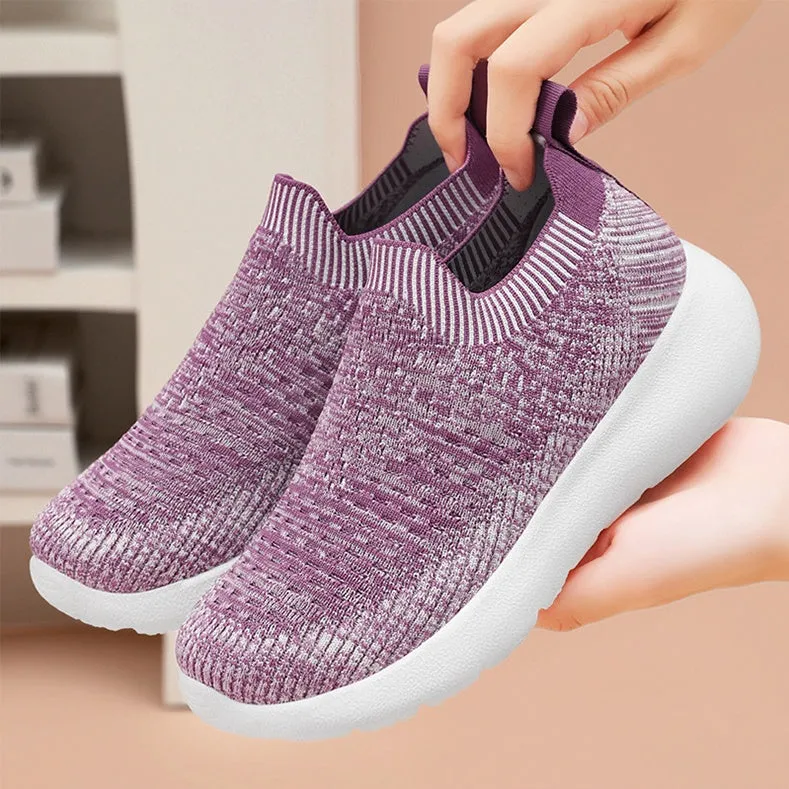 Lightweight Two-Tone Slip-On Sneakers with Breathable Knitted Design
