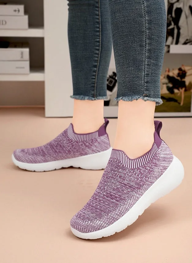 Lightweight Two-Tone Slip-On Sneakers with Breathable Knitted Design