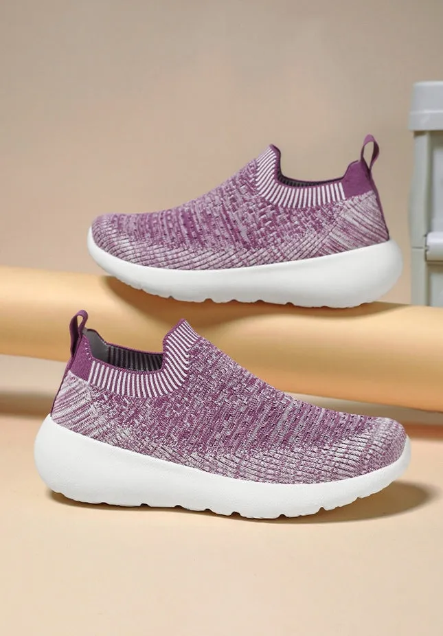 Lightweight Two-Tone Slip-On Sneakers with Breathable Knitted Design