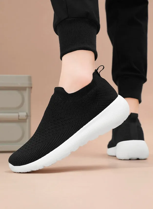 Lightweight Two-Tone Slip-On Sneakers with Breathable Knitted Design
