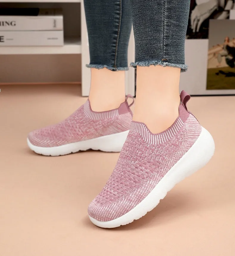 Lightweight Two-Tone Slip-On Sneakers with Breathable Knitted Design