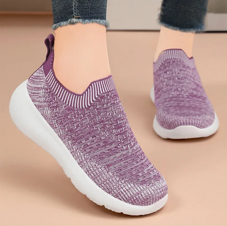 Lightweight Two-Tone Slip-On Sneakers with Breathable Knitted Design