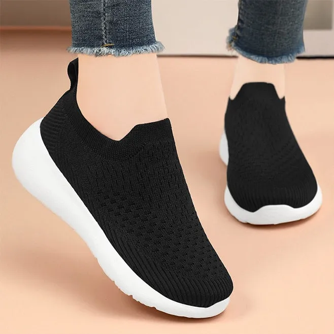 Lightweight Two-Tone Slip-On Sneakers with Breathable Knitted Design