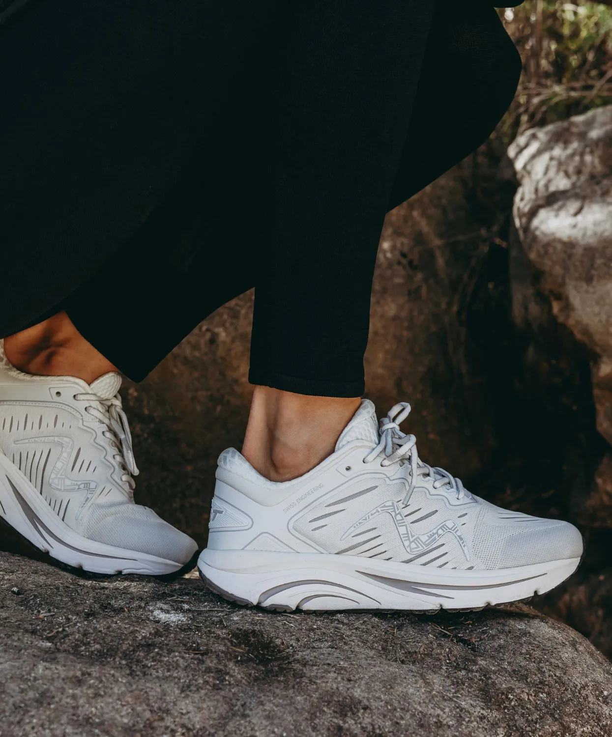 MBT MBT-2000 II Lace Up White Womens Sneakers