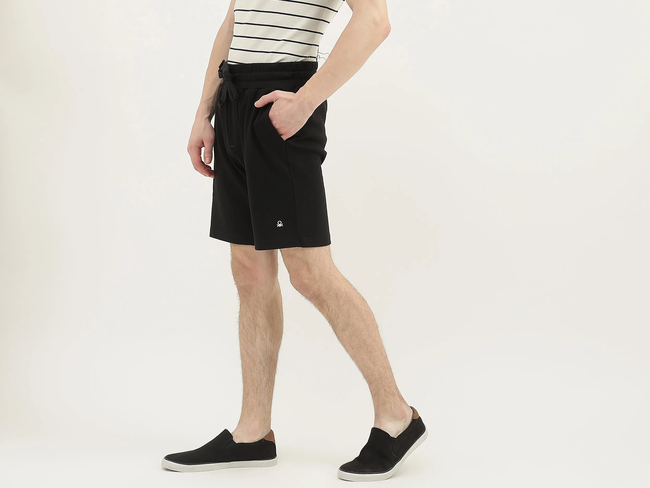 Men Solid Regular Fit Shorts