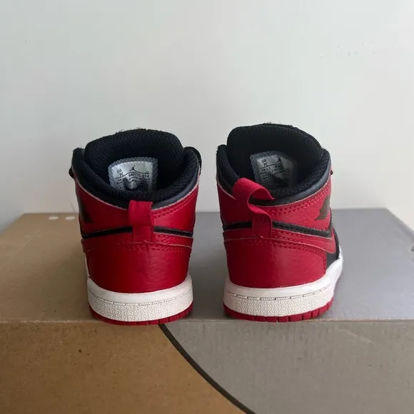 Nike Air Jordan 1 Retro Mid “Banned” Toddler Sneakers- SZ 7 C