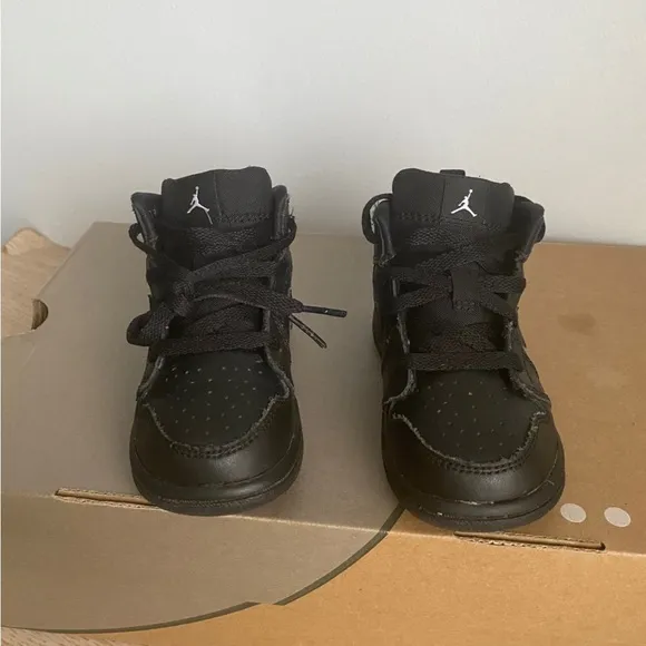 Nike Air Jordan 1 Retro Mid ‘Triple Black’ Toddler Sneakers- 6 C