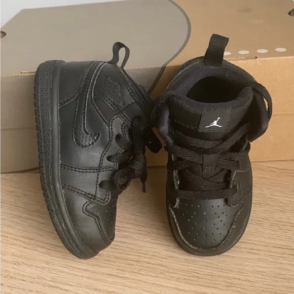 Nike Air Jordan 1 Retro Mid ‘Triple Black’ Toddler Sneakers- 6 C