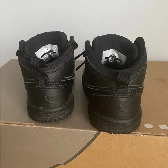 Nike Air Jordan 1 Retro Mid ‘Triple Black’ Toddler Sneakers- 6 C