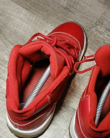Nike Air Jordan 11 Retro 'Win like 96' sneakers in candy red size 7Y EUC