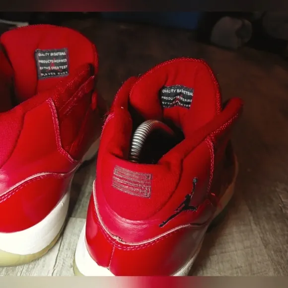 Nike Air Jordan 11 Retro 'Win like 96' sneakers in candy red size 7Y EUC