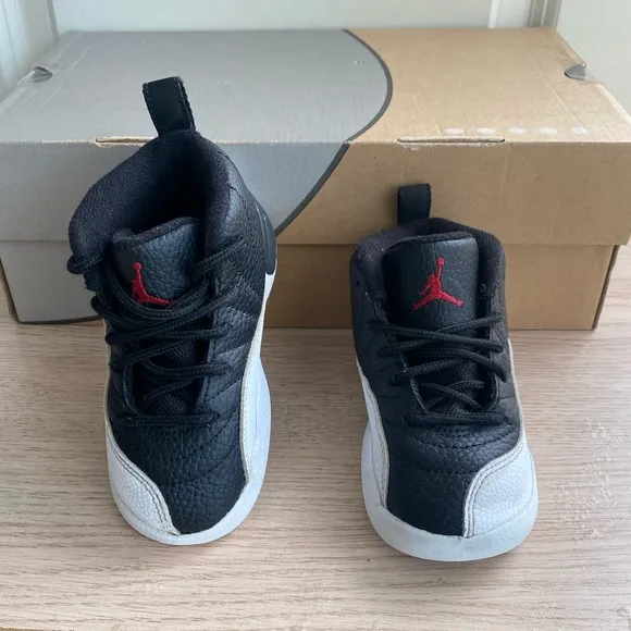 Nike Air Jordan 12 Retro Playoff Toddler Sneakers - SZ 8 C