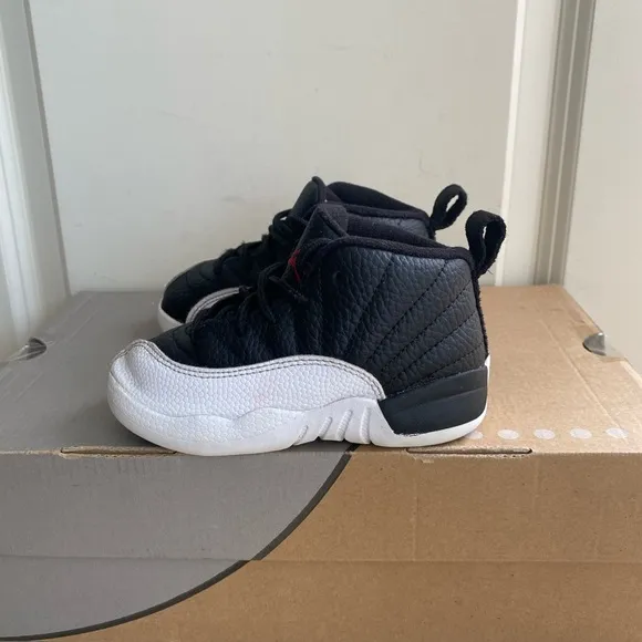 Nike Air Jordan 12 Retro Playoff Toddler Sneakers - SZ 8 C