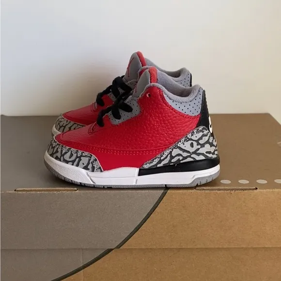 Nike Air Jordan 3 Retro Fire Red Cement Grey Toddler Sneakers- Sz 6 C
