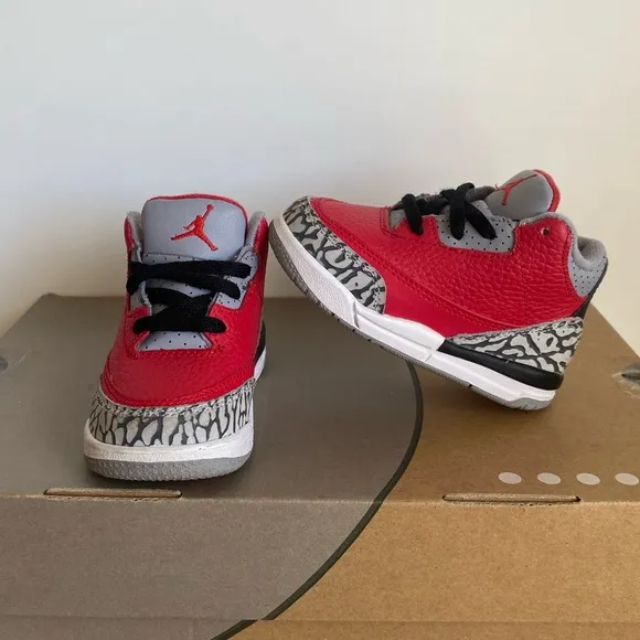 Nike Air Jordan 3 Retro Fire Red Cement Grey Toddler Sneakers- Sz 6 C