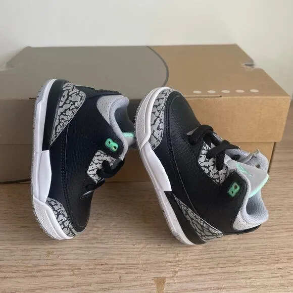 Nike Air Jordan 3 Retro Green Glow/Black Toddler Sneakers- SZ 5 C