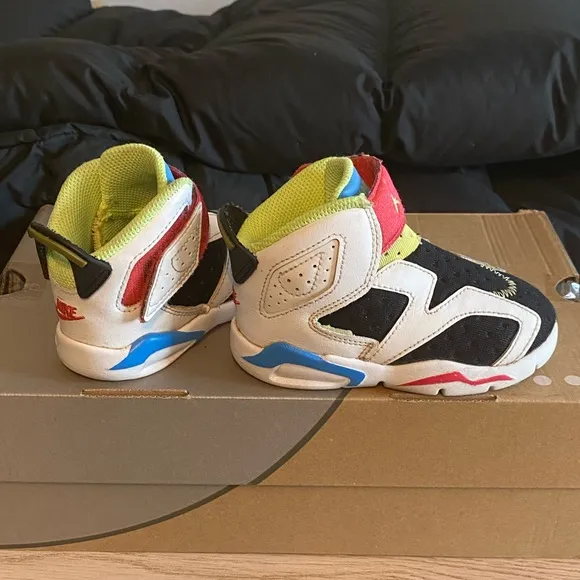 Nike Air Jordan 6 Retro Little Flex Toddler sneakers- SZ 7 C