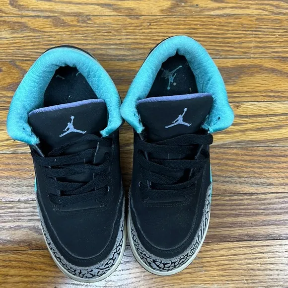 NIKE AIR JORDAN | Retro 3 black/mint sneakers mid tops