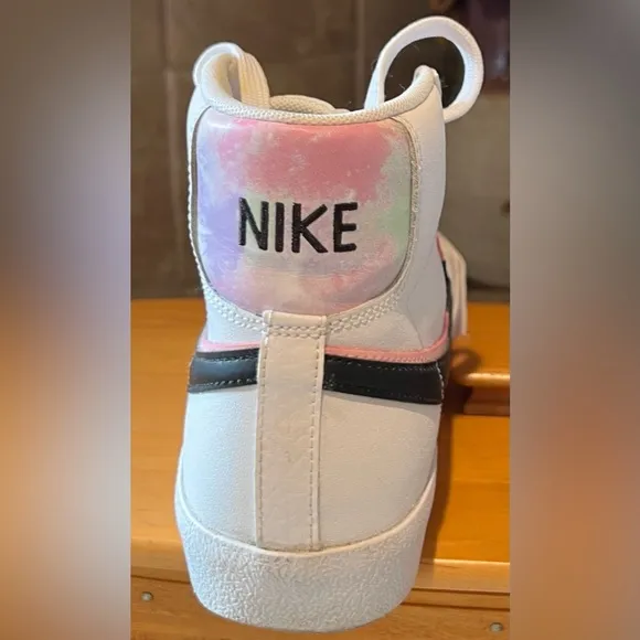 Nike Blazer Mid White Sneakers Pink Black &amp; Watercolor Pastels 5Y
