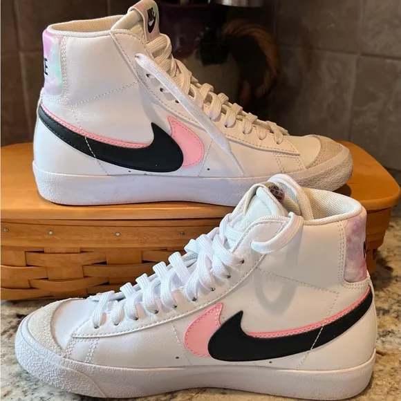 Nike Blazer Mid White Sneakers Pink Black &amp; Watercolor Pastels 5Y