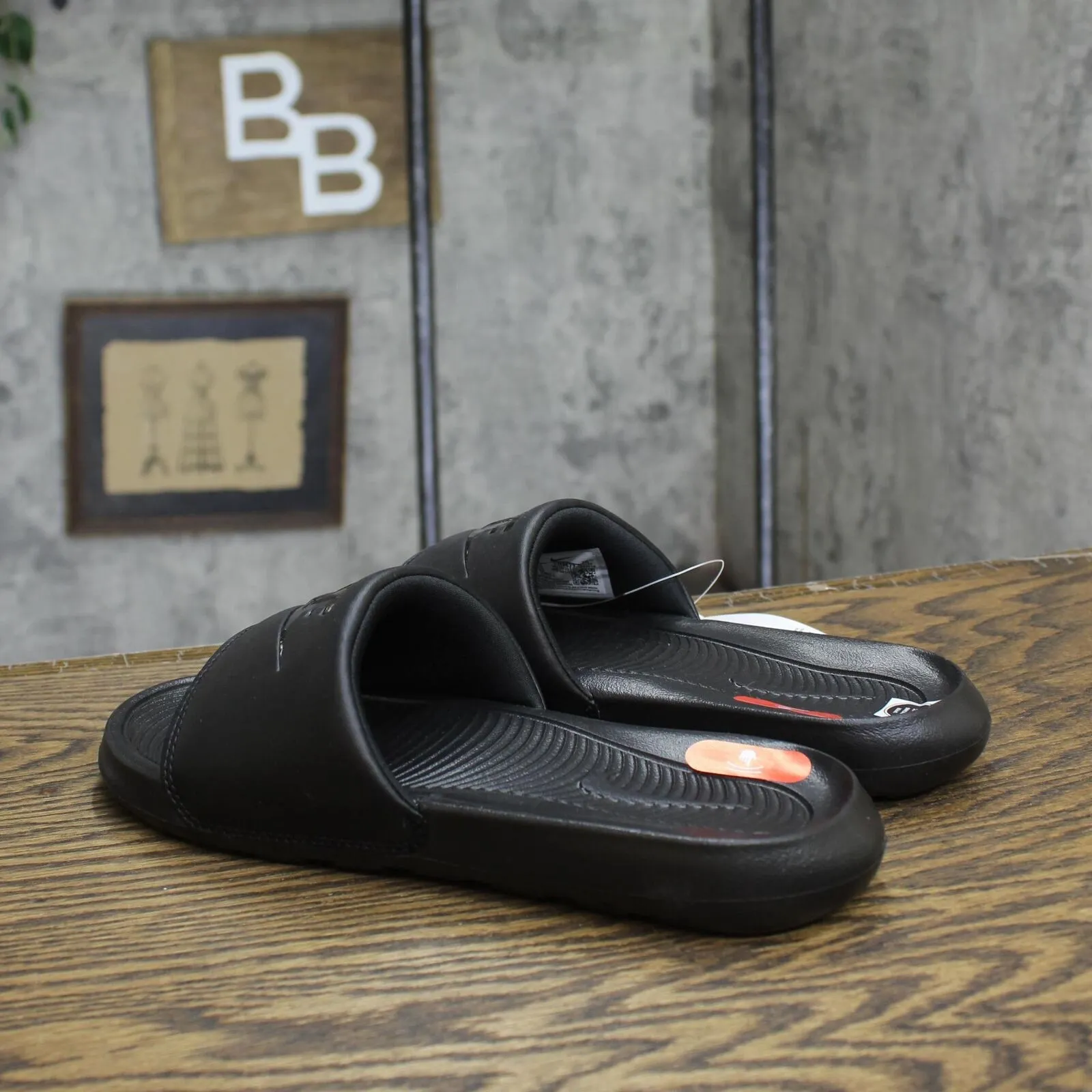Nike Victori One Womens Slide Sandals CN9677-004 Black 7
