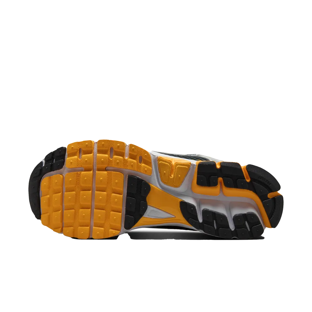 Nike Zoom Vomero 5 Men's Shoes
