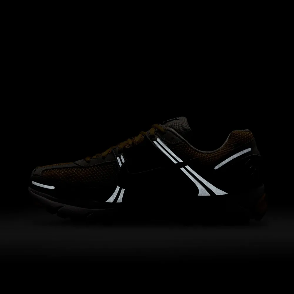 Nike Zoom Vomero 5 Men's Shoes